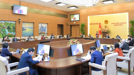 Thường vụ Quốc hội năc prá xay ooy bh’rợ manuyh pa bhrợ p’căh ooy Quốc hội