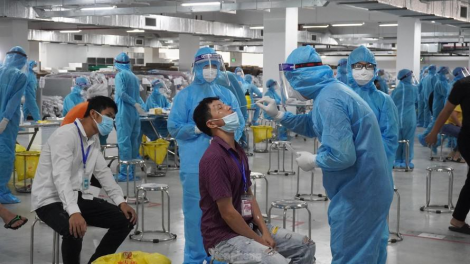 Thủ tướng k’đươi Bộ Y tế xră pa gluh râu pa choom đoọng doanh nghiệp ma xét nghiệm Covid-19