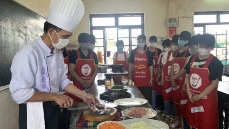 Thừa Thiên Huế: Lâh 7.600 bh’rợ tr’nêng đoọng ha manuyh pa bhrợ chô tơợ zr’lụ vaih pr’luh