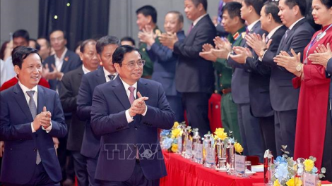 Thủ tướng Phạm Minh Chính pấh bhiệc bhan hơnh déh t’ngay doanh nhân Việt Nam