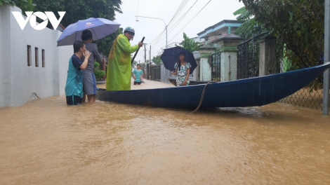Áp thấp nhiệt đới dưr k’rơ vaih đhí amuốt số 5 crêê tước apêê tỉnh, thành phố miền Trung