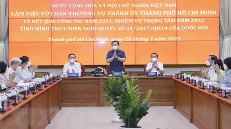 Chủ tịch Quốc hội bhrợ bhiệc lâng Ban thường vụ Thành uỷ TP.HCM