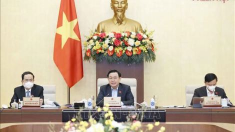 UBTVQH đoỌng boọp p’rá ooy bhiệc xay moon, đương xơợng, bhr’lậ pa liêm lâng dự án Luật Kinh doanh bảo hiểm (bhr’lậ)