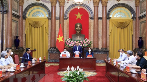 Chủ tịch nước Nguyễn Xuân Phúc: Pa zay zư lêy đhr’năng bhrợ têng, bh’nơơn apêê dự thảo âng Đề án bhrợ pa dưr Nhà nước pháp quyền