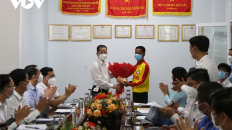 Bí thư Đà Nẵng hơnh deh ma nưih pa bhrợ coh zr’lụ hoọm trông dâc 4 cha năc crêê đac tân glươi p’loong