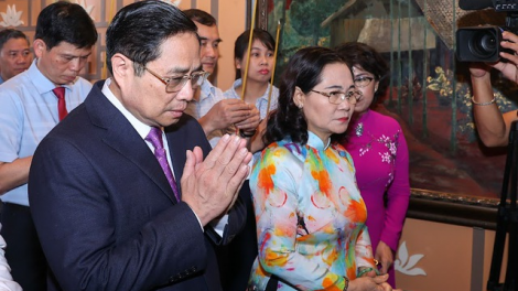 Thủ tướng Phạm Minh Chính băt hương hay tươc Chủ tịch Hồ Chí Minh đha lum hơnh deh 111 c’moo t’ngay Ava dưr lươt chơơc lêy c’lâng trôông dâc k’tiêc k’ruung