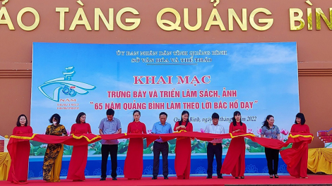 Triển lãm sách, ảnh “65 c’moo Quảng Bình bhrợ têng cơnh boop p’too âng Ava Hồ”