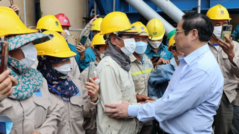 Thủ tướng Chính phủ năc lưm, prá xay cơnh lâng công nhân pa bhrợ prang k’tiếc k’ruung