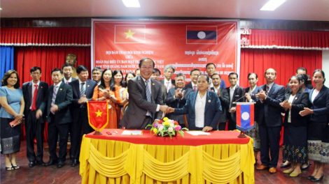 Mặt trận 2 tỉnh Quảng Nam-Sê Kông ký gr’hoọt moon pa zưm bhrợ cr’chăl c’moo 2022-2027