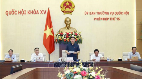 T’ngay (12/09) Bhrợ têng pr’họp g’luh 15 âng Uỷ ban Thường vụ Quốc hội