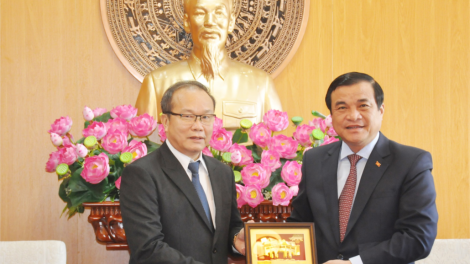 Bí thư Tỉnh ủy Quảng Nam Phan Việt Cường lum prá Tổng Lãnh sự Lào t’mêê đhị Đà Nẵng