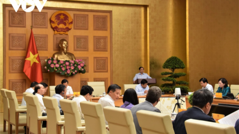 Thủ tướng: Pazay bhrợ têng crêê xa nay apêê bh’rợ tệêm ngăn kinh tế ga măc chr’năp