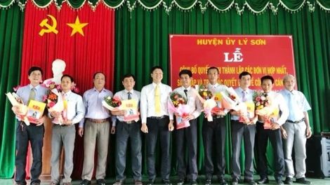 Quảng Ngãi pa glúh c’lâng bh’rợ lêy tr’xăl cán bộ tơợ tỉnh chô ooy chr’val pa bhrợ