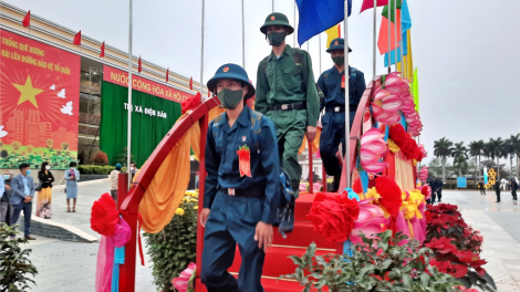 K’nặ 26.000 đha đhâm miền Trung lướt bộ đội