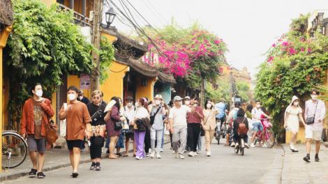 Quảng Nam: Lâh 60 r’bhầu chu t’mooi pâh l’lêy, ặt đhêy coh t’ngay Giỗ tổ Hùng Vương