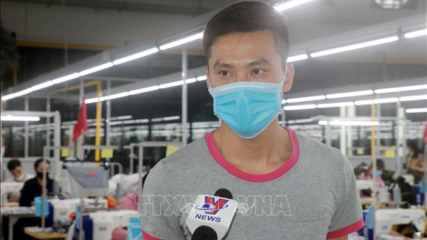 Cher đoọng Bằng khen âng Thủ tướng Chính phủ đoọng ha đợ manuyh grơơ nhool trôông dzâc manuyh