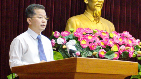 Đà Nẵng ơy kết nạp lâh 1 r’bhâu đảng viên t’mêê, pa gluh n’đăh Đảng 183 đảng viên