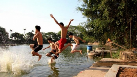 Bộ Giáo dục lâng Đào tạo ta đang moon pazêng vel đong zooi, pa xiêr zên vé, zên học bh’luah đác ha học sinh