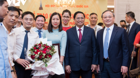 “Báo chí năc pr’đươi âng liêm zư lêy pr’đơợ cr’nọo pr’chăp âng Đảng, liêm choom âng k’tiếc k’ruung”