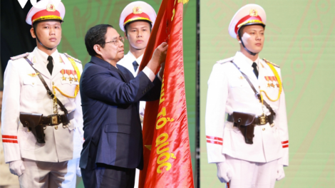 Thủ tướng Phạm Minh Chính pâh 60 c’moo t’ngay truyền thống k’bhuh Cảnh sát nhân dân