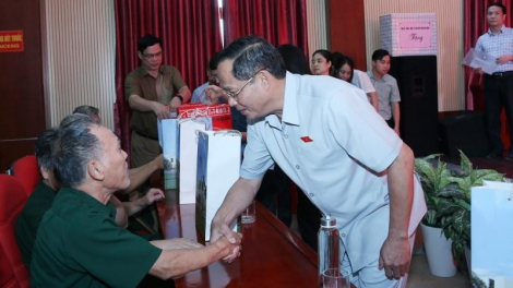 Lưm, cher đoọng hun pr’hêl Trung tâm điều dưỡng ma nuyh vêy c’rơ g’lêêh lâng cách mạng tỉnh Bắc Giang