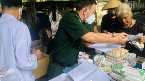 Khám, đoọng za nươu doọ pay zên lâng cher đoọng hun pr’hêl chr’nắp k’noọ 100 ực đồng