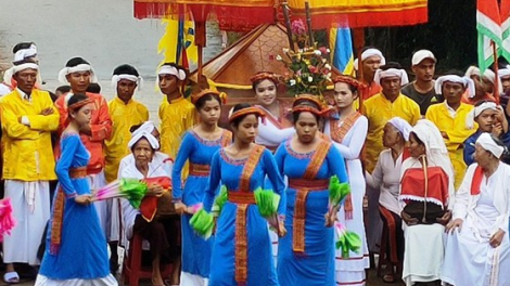 Bhiêc bhan Katê Bình Thuận bơơn xay moon năc c’kir văn hóa phi vật thể