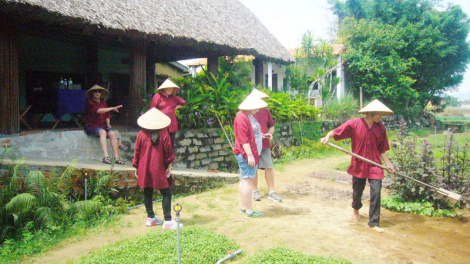 Bh’rợ choh rơ veh Trà Quế đhị Hội An bơơn xay moon nức c’kir Văn hóa phi vật thể k’tiếc k’ruung