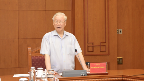 Tổng Bí thư k’đhơợng xay pr’họp Thường trực Ban k’đhơợng xay Trung ương ooy bh’rợ zâl cha groong t’tông k’rooch, râu căh liêm crêê