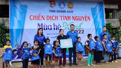 Chr’hoong Tây Giang (Quảng Nam): Xay bhrợ bh’rợ xa nay tình nguyện hân noo ch’noọng t’viêng đhị chr’val Tr’hy