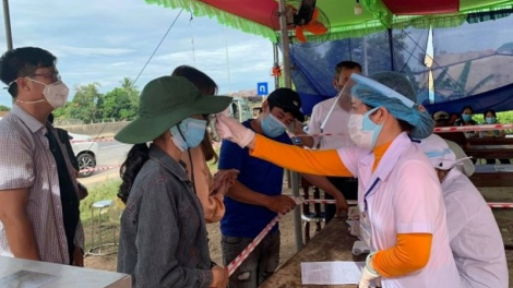 Thừa Thiên Huế đhêy bh’rợ apêê chốt lêy cha mệêt, xay moon y tế