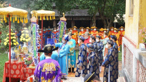 Thừa Thiên Huế: Bhlếh cha nur, khai ấn cher đoọng ha ta mooi cóh Hoàng cung Huế