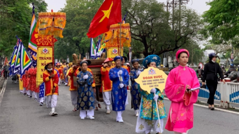 Thừa Thiên Huế: Tơợp bhrợ bhiệc bhan điện Huệ Nam