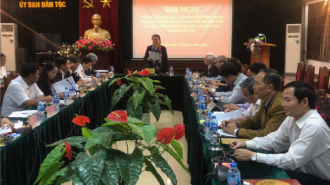 Phó Chủ tịch Quốc hội Tòng Thị Phóng pấh hội nghị xay moon bh’nơơn bhrợ têng nghị quyết Trung ương 4 âng Ủy ban acoon cóh