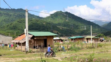 Liêm choom tơơn bh’rợ xa nay ra pặ yêm têêm đha nuôr ma mông cóh Nam Giang
