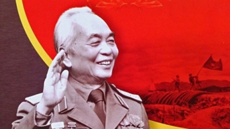 Võ Nguyên Giáp: Manúyh học trò ta béchpa bhlâng âng Chủ tịch Hồ Chí Minh