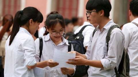 K’nặ 224 r’bhâu thí sinh bhr’lậ cr’noọ xét tuyển đại học trực tuyến