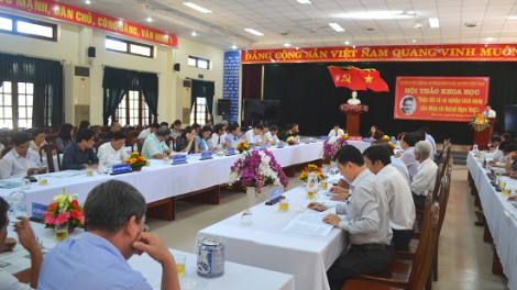 Hội thảo “Lang ma mông lâng bh’rợ t’rnêng cách mạng âng đồng chí Huỳnh Ngọc Huệ”