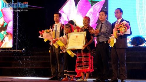 Xay moon chiing ch’gâr âng đhanuôr Cor nắc c’kir Văn hoá phi vật thể k’tiếc k’ruung
