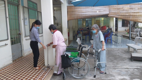 Khánh Hoà: Zư lêy manứih t’coóh t’ha, cắh ooy g’nưm đhị đhr’năng pr’lúh Covid-19
