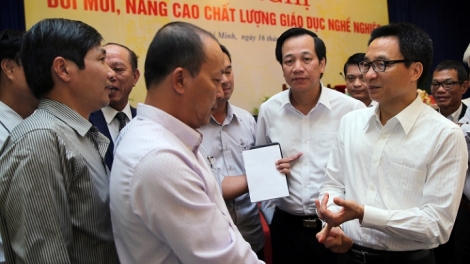 Phó Thủ tướng Vũ Đức Đam: lêy xăl tợơ cr’noọ pr’chắp zập tỉnh nắc vêy muy trường đại học