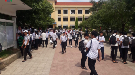 Quảng Bình: Lấh 6.400 thí sinh nắc thi cớ môn Văn g’lúh thi moót lớp 10