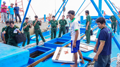Sóc Trăng coop pr’đươi pr’lướt âng đơơng mơ 100 r’bhầu lít dầu căh ghít tơơm ríah