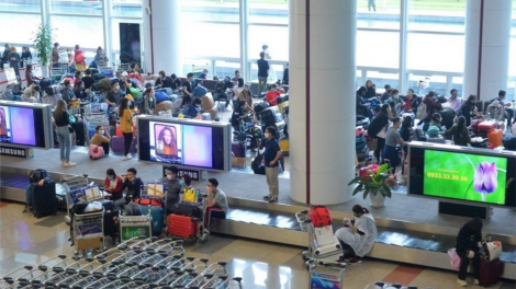Tơợ 0 giờ t’ngay 26/3, pa đhêy âng đơơng manứih Việt Nam tơợ k’tiếc k’ruung chô đhị tang bhuông păr Nội Bài