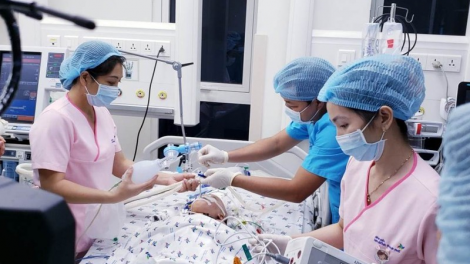 Thủ Tướng Nguyễn Xuân Phúc haanh deh bh’rợ rooch pa dưah bơr cha năc p’niên k’tưi t’têêr liêm choom