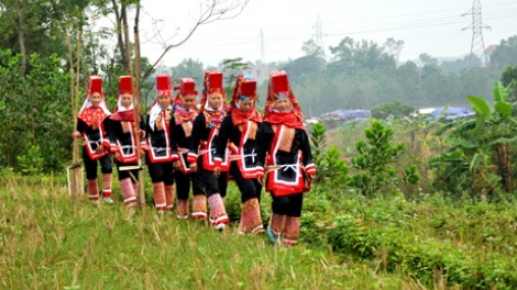 Lay tzinh khzang ca páo dung chủ nhật 28/6/2015