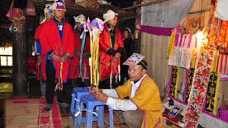 Tìu xieng hảy ziêm luật kít huân (tày nhể puổn)