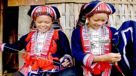 15 puôn tzièng hổ pun lầy tzình páo ìu miền  thứ 6 hoi 12.10.2018