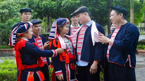 Lầy tzình khzáng ca páo dung 15 puân, thứ 6 hnoi 2/11/2018