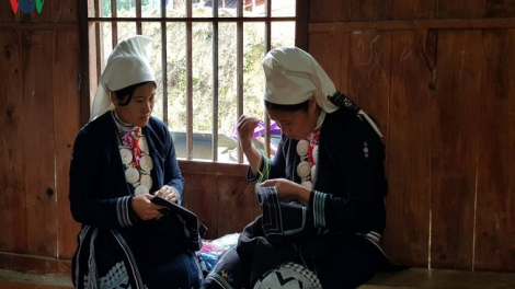 Tìu công đát tồm đia thính nhiểu miền phính ìu miền ziêm Nà Chắn láng mài thim nhuồn xiêu